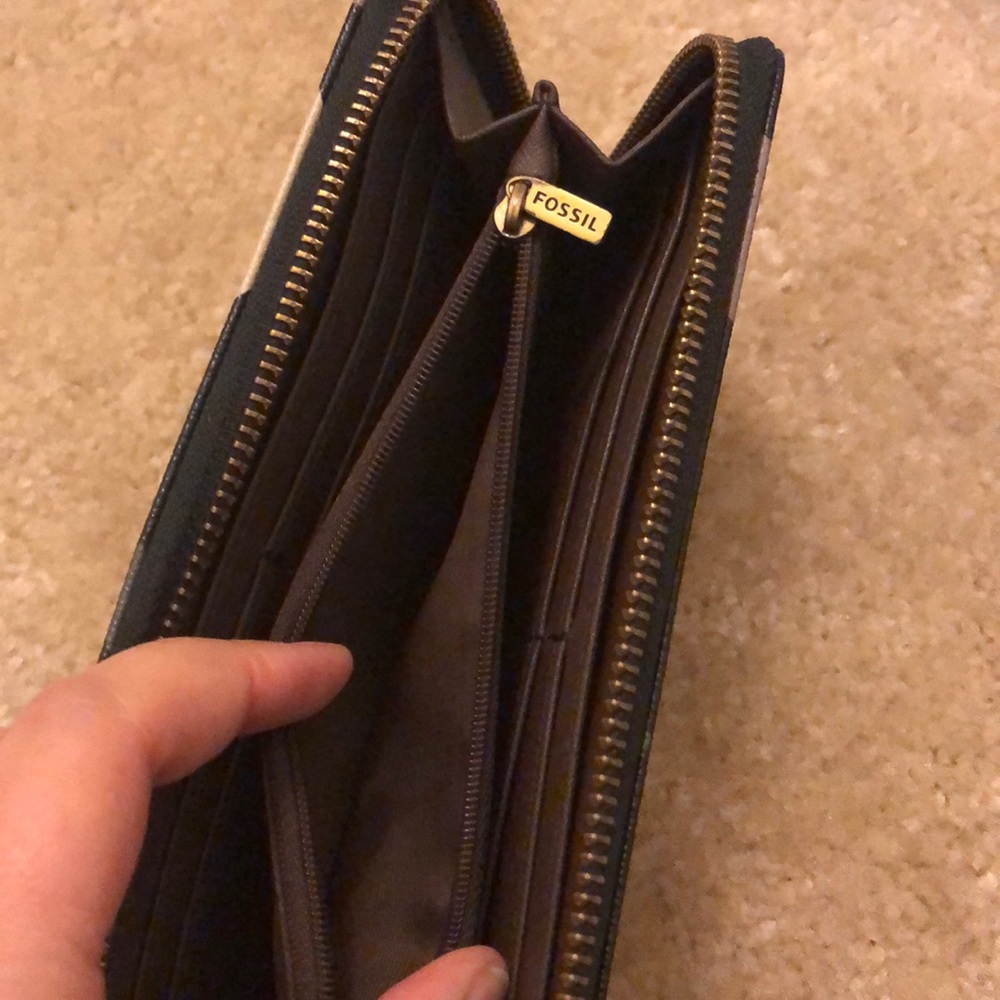 Fossil Wallet Leaves Print Size Os Color Brown Gr… - image 6